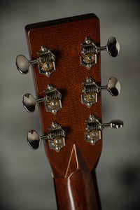 Martin OMC-28M Laurence Juber SN 35 Used
