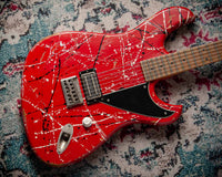 Novo Idris H1 NAMM Signature Red/Black/White Splatter #DF0113