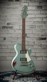Novo Solus H2 Ice Blue Metallic over 3-Tone Sunburst 3-Ply Parchment Pickguard Medium Distress SN 24606