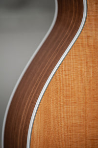 Taylor 212ce SN#2209114402