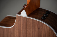 Taylor 212ce SN#2209114402
