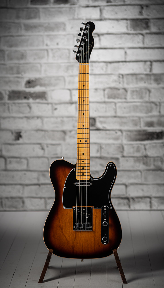 Fender Ultra Luxe Telecaster Maple Fingerboard 2-Color Sunburst (382)
