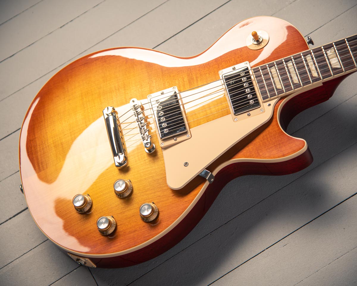 Gibson Les Paul Standard '60s Unburst SN# 214420408 - Lauzon Music