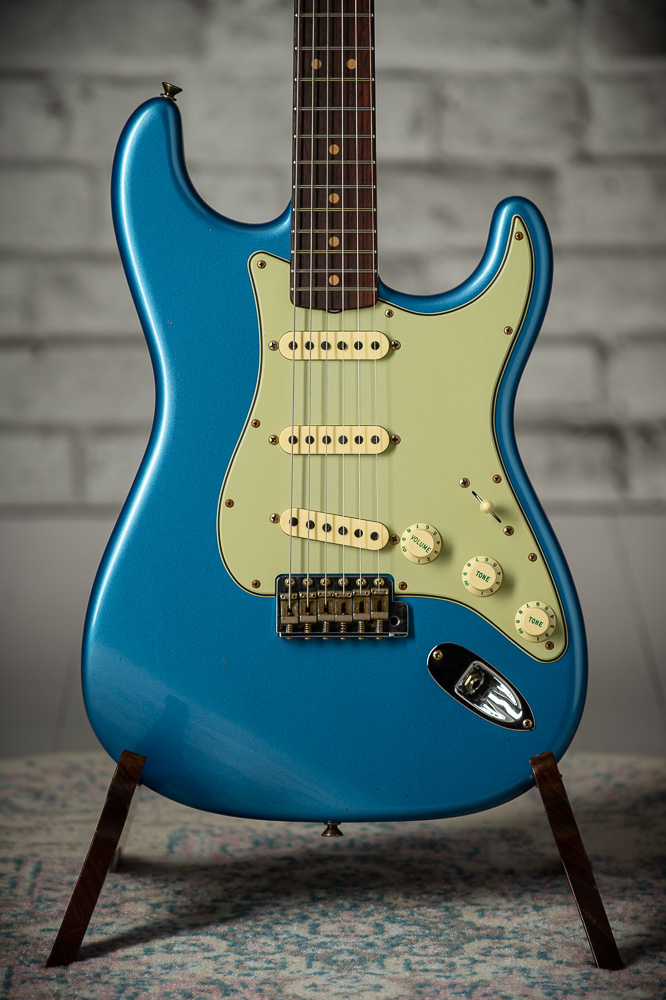 Fender '64 Journeyman Strat Faded Lake Placid Blue SN# CZ572972 